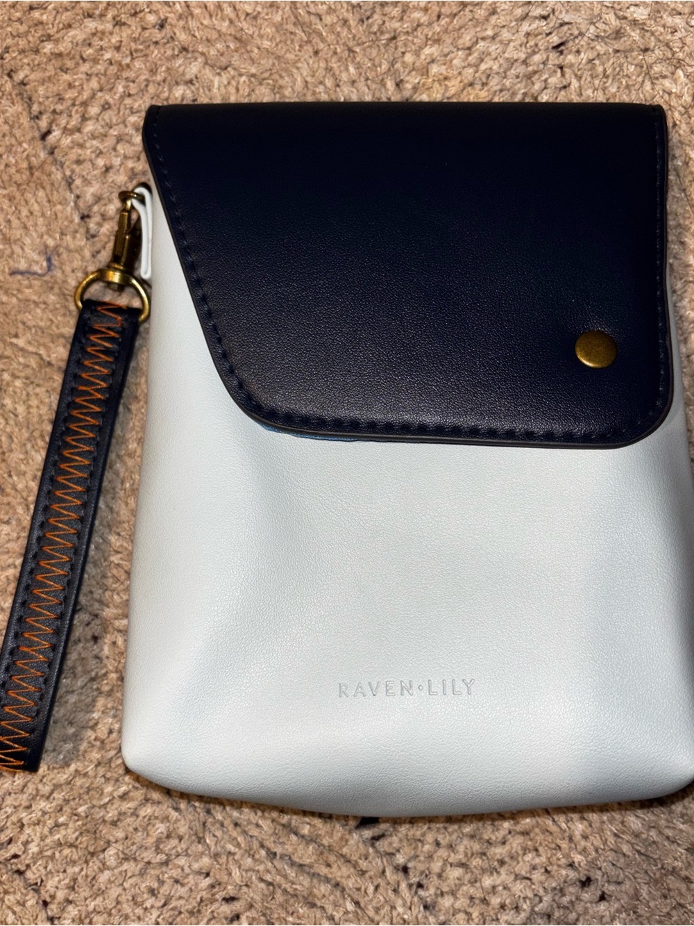 Raven + Lily American Airlines Flagship White Navy Pouch Wristlet Eco-Friendly
